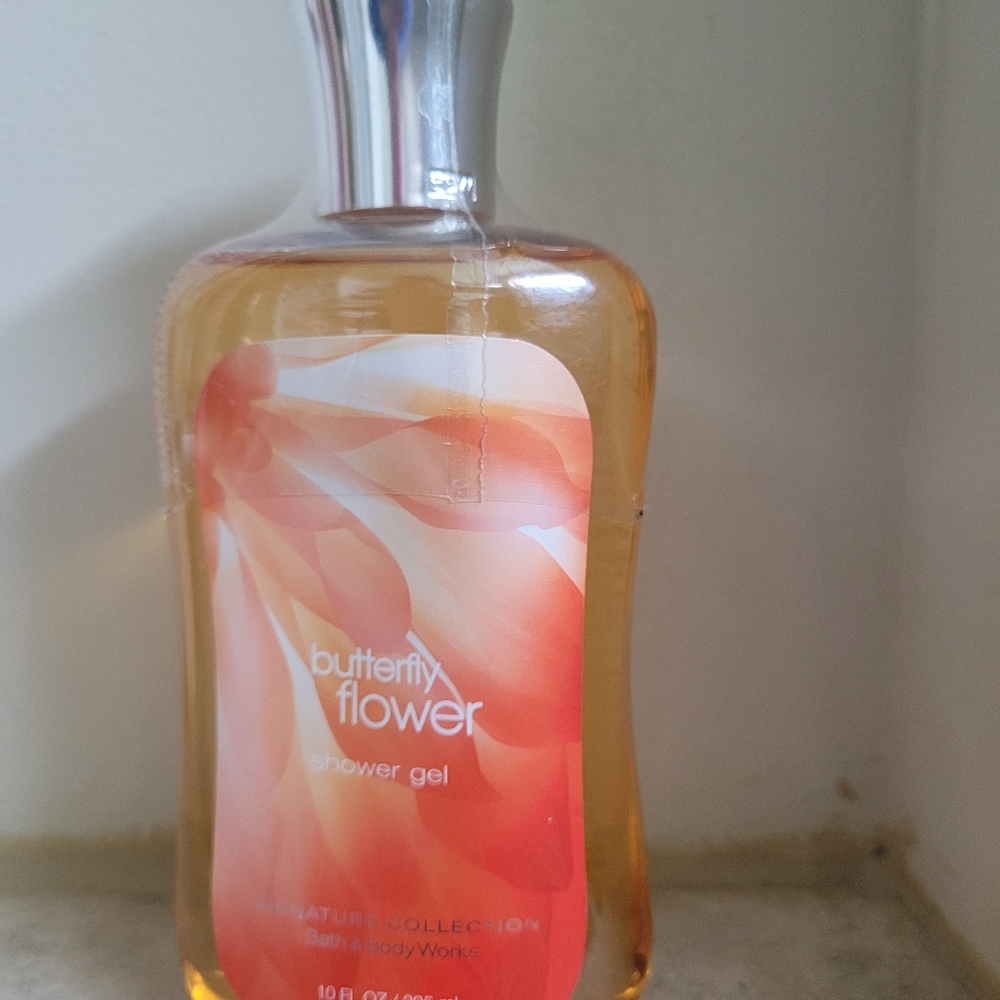 NEW Bath & Body Works "SEALED" Butterfly Flower Shower Gel 10 FLOZ RARE